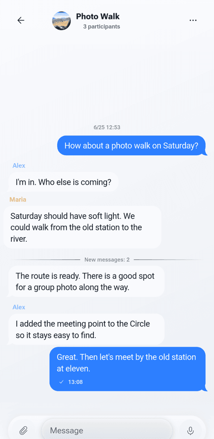 Lets messages with a conversation about photos after a walk